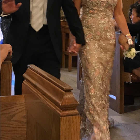 Ysa Makino custom gown size 4. - Picture 6 of 6